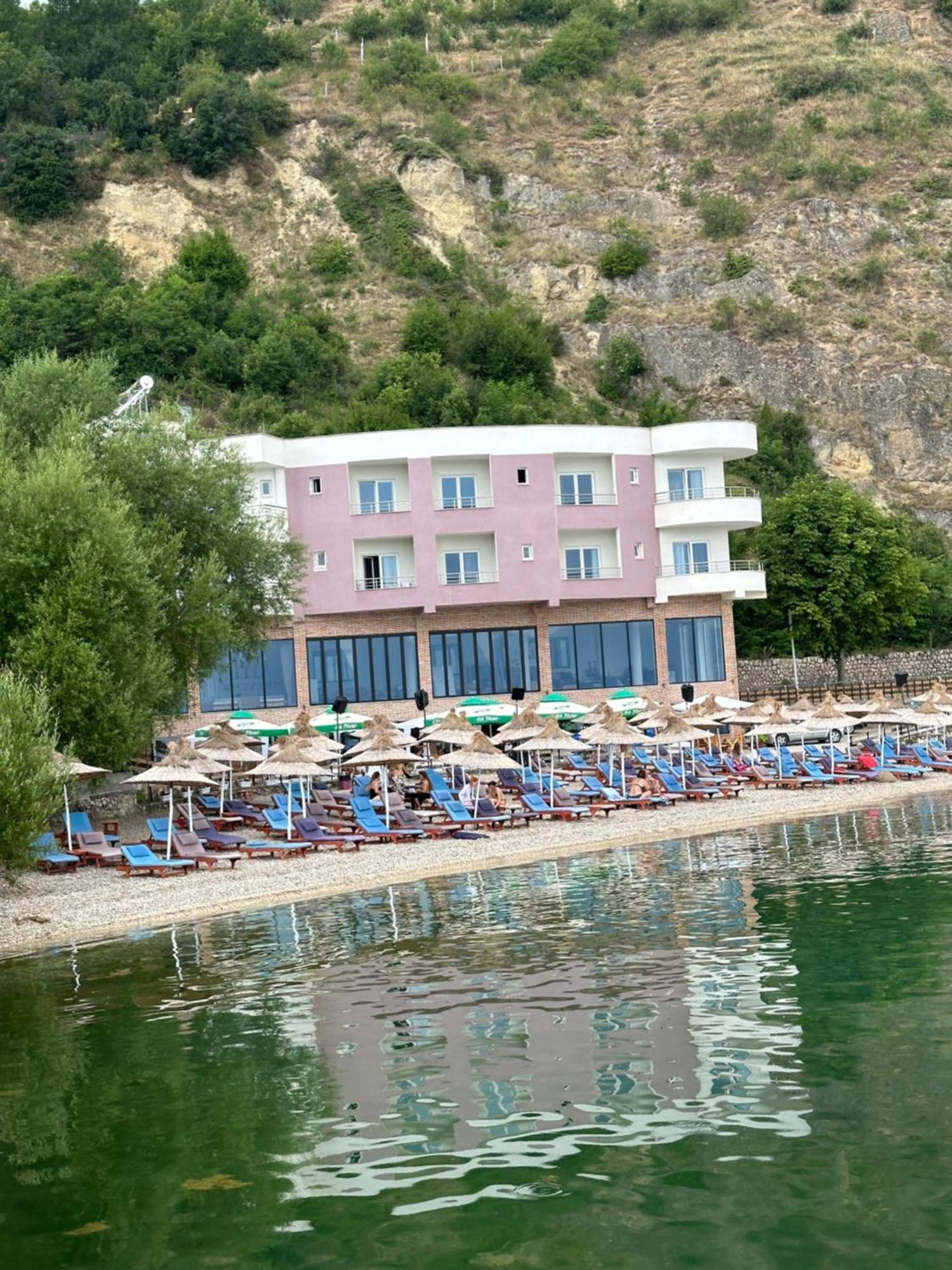 Hotel Demoli Pogradec Buitenkant foto