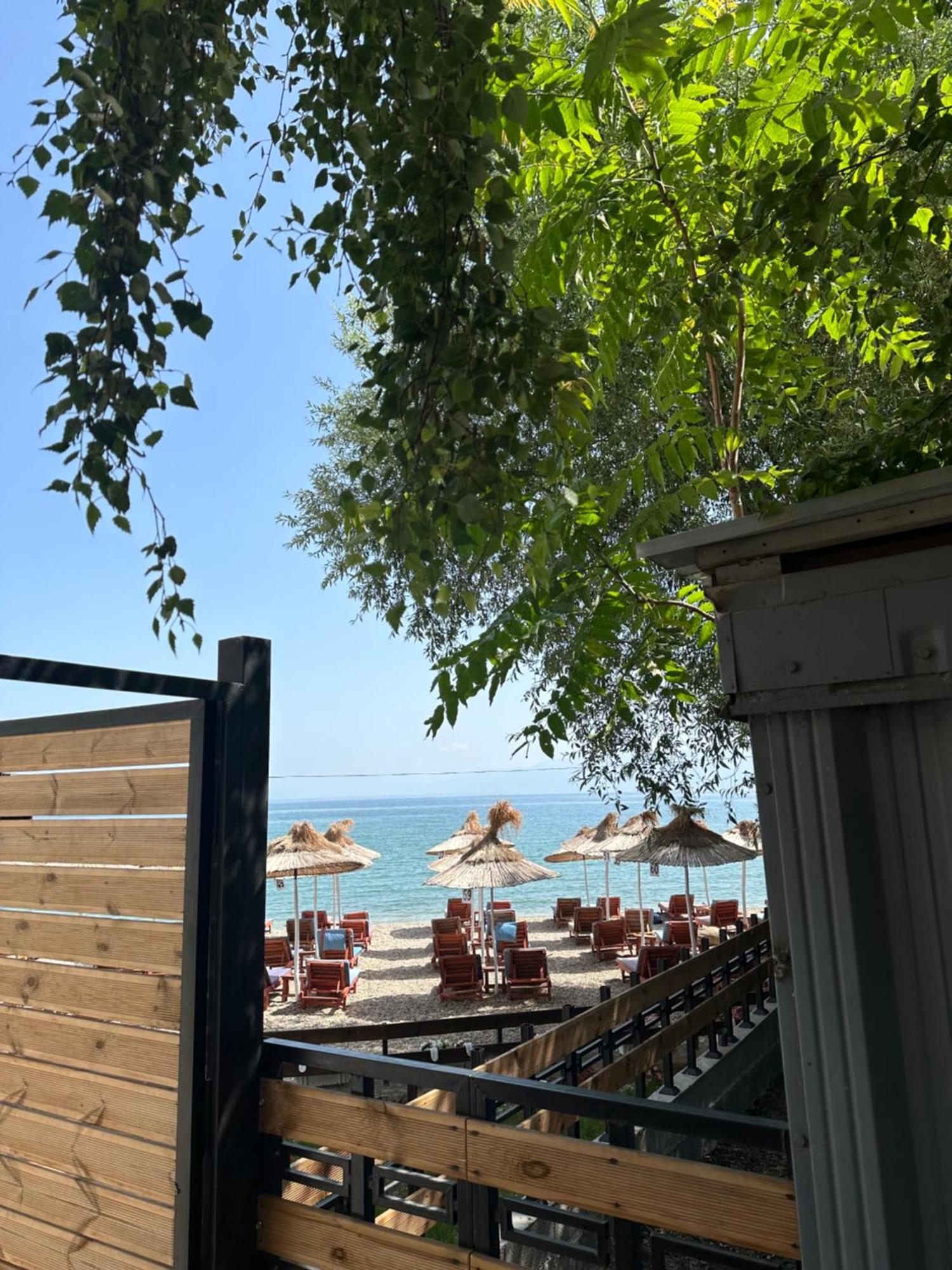 Hotel Demoli Pogradec Buitenkant foto