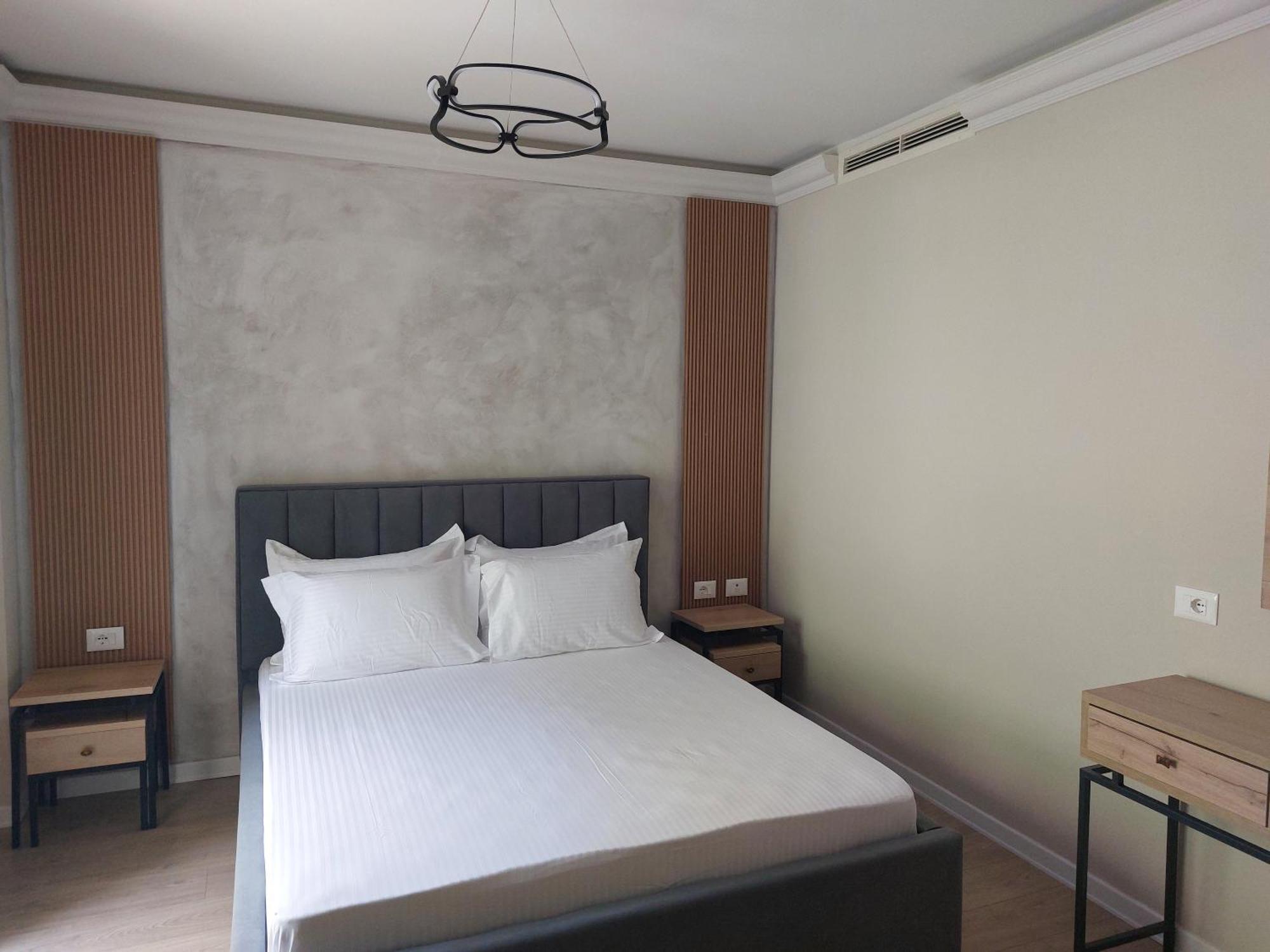 Hotel Demoli Pogradec Buitenkant foto