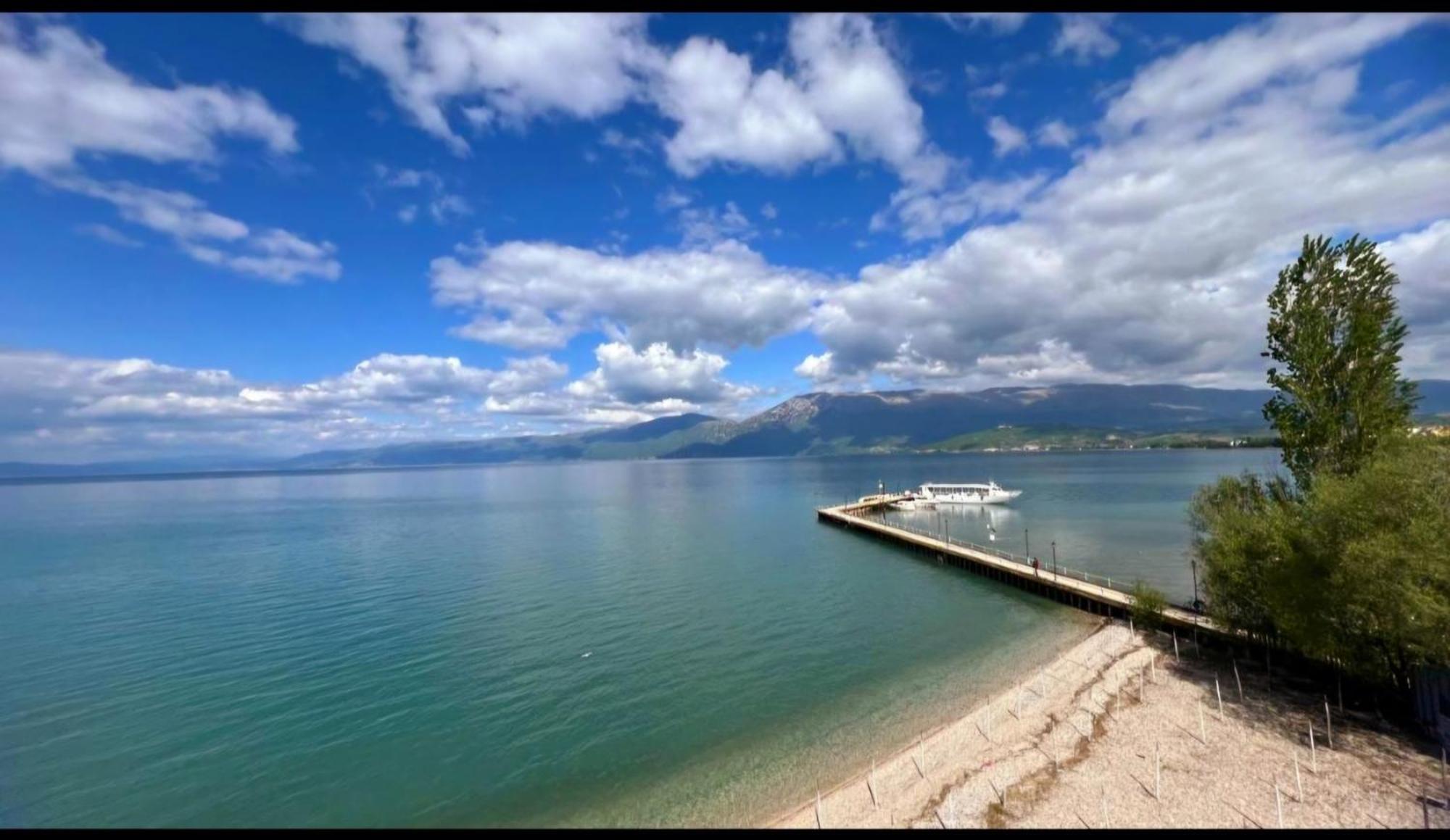 Hotel Demoli Pogradec Buitenkant foto